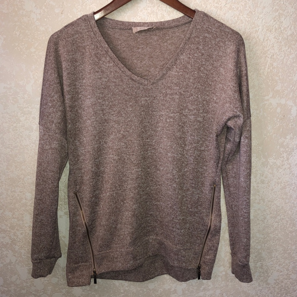 V-Neck Altar’d State sweater